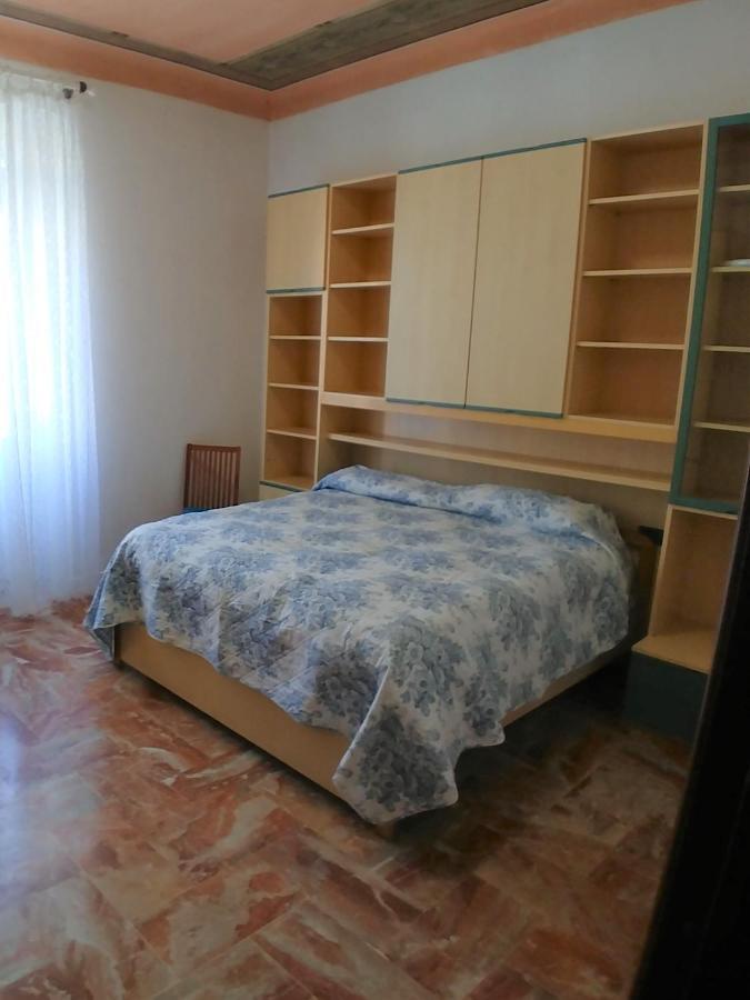 La Romantica Levanto Luaran gambar