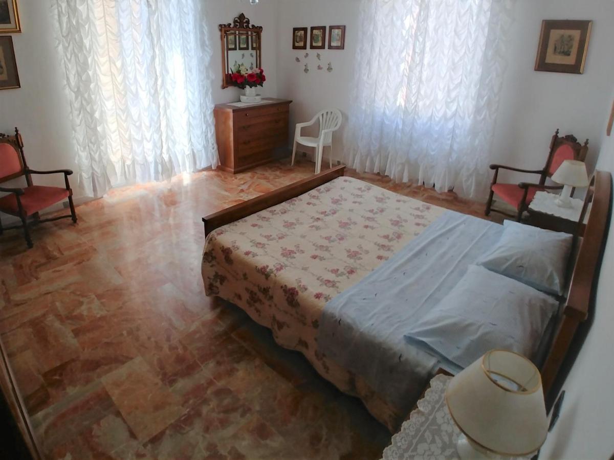 La Romantica Levanto Luaran gambar